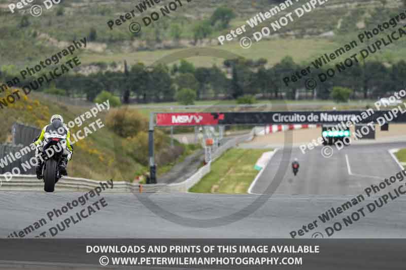 cadwell no limits trackday;cadwell park;cadwell park photographs;cadwell trackday photographs;enduro digital images;event digital images;eventdigitalimages;navarra;no limits trackdays;peter wileman photography;racing digital images;trackday digital images;trackday photos